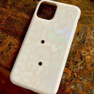 iPhone 11pro loopy case no loop included but you can buy separate on the site